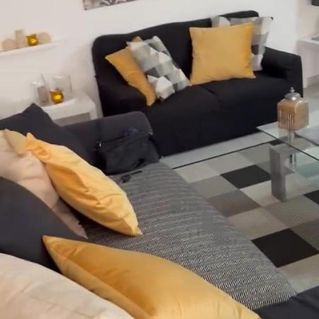 Casa Vacanze Manzoni 29 Каляри Екстериор снимка