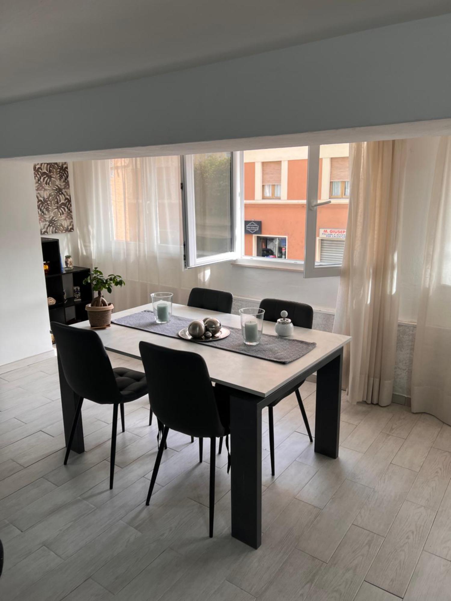 Casa Vacanze Manzoni 29 Каляри Екстериор снимка