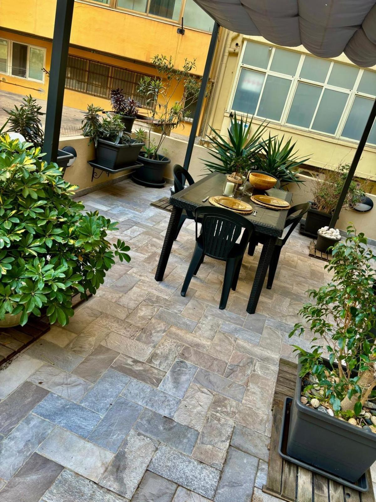 Casa Vacanze Manzoni 29 Каляри Екстериор снимка