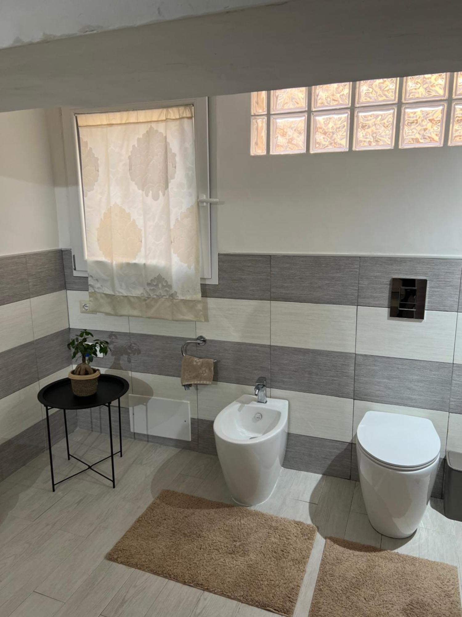 Casa Vacanze Manzoni 29 Каляри Екстериор снимка