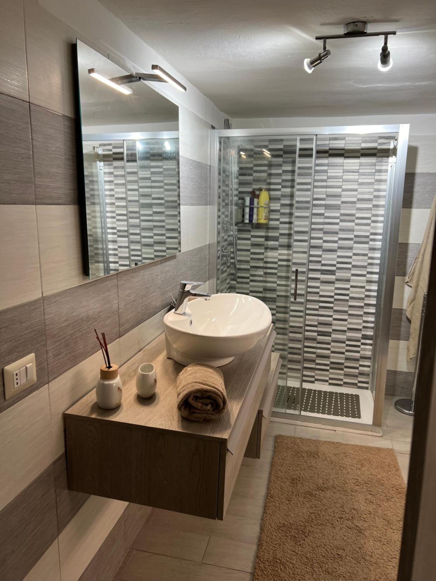Casa Vacanze Manzoni 29 Каляри Екстериор снимка