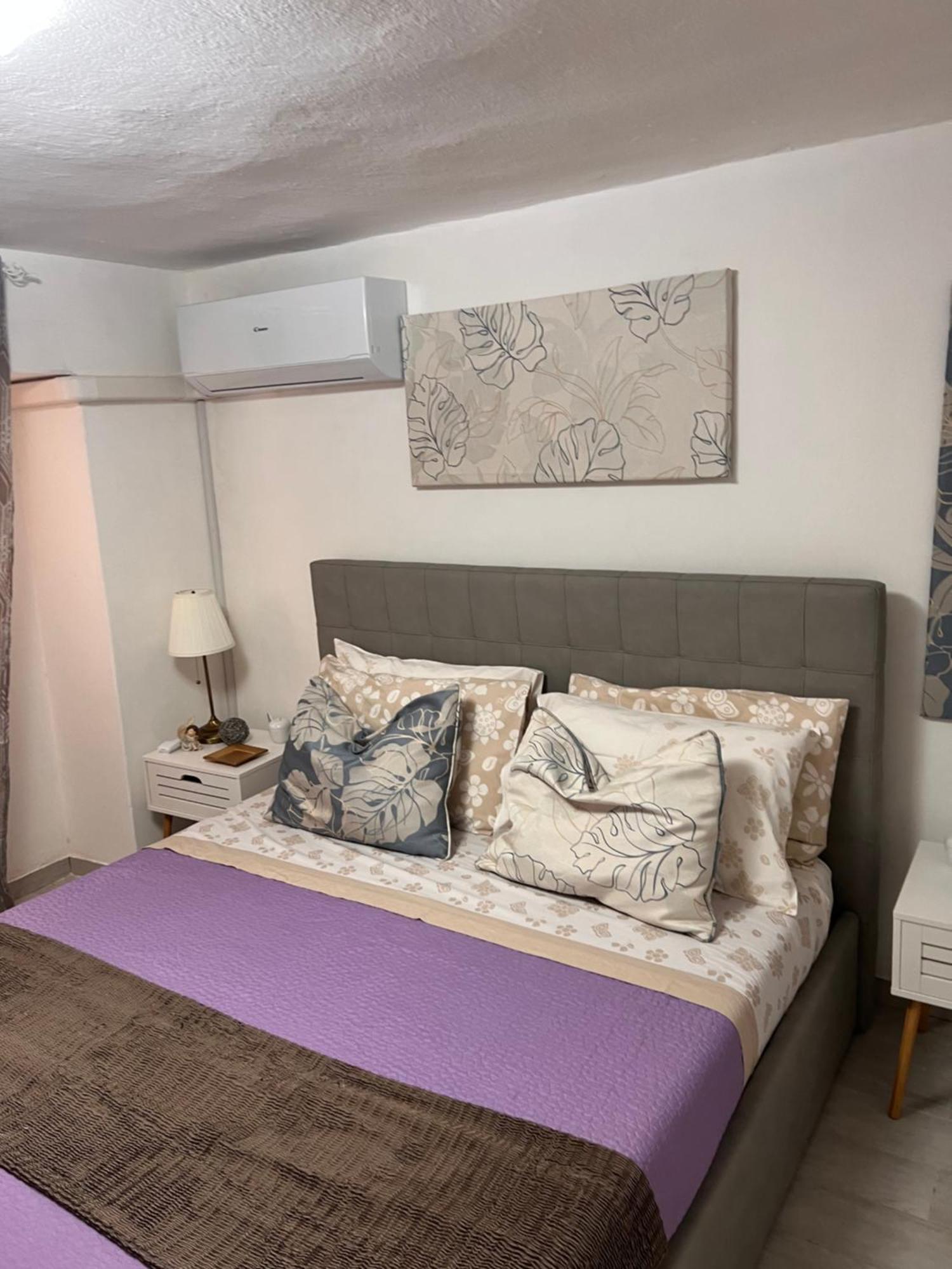 Casa Vacanze Manzoni 29 Каляри Екстериор снимка