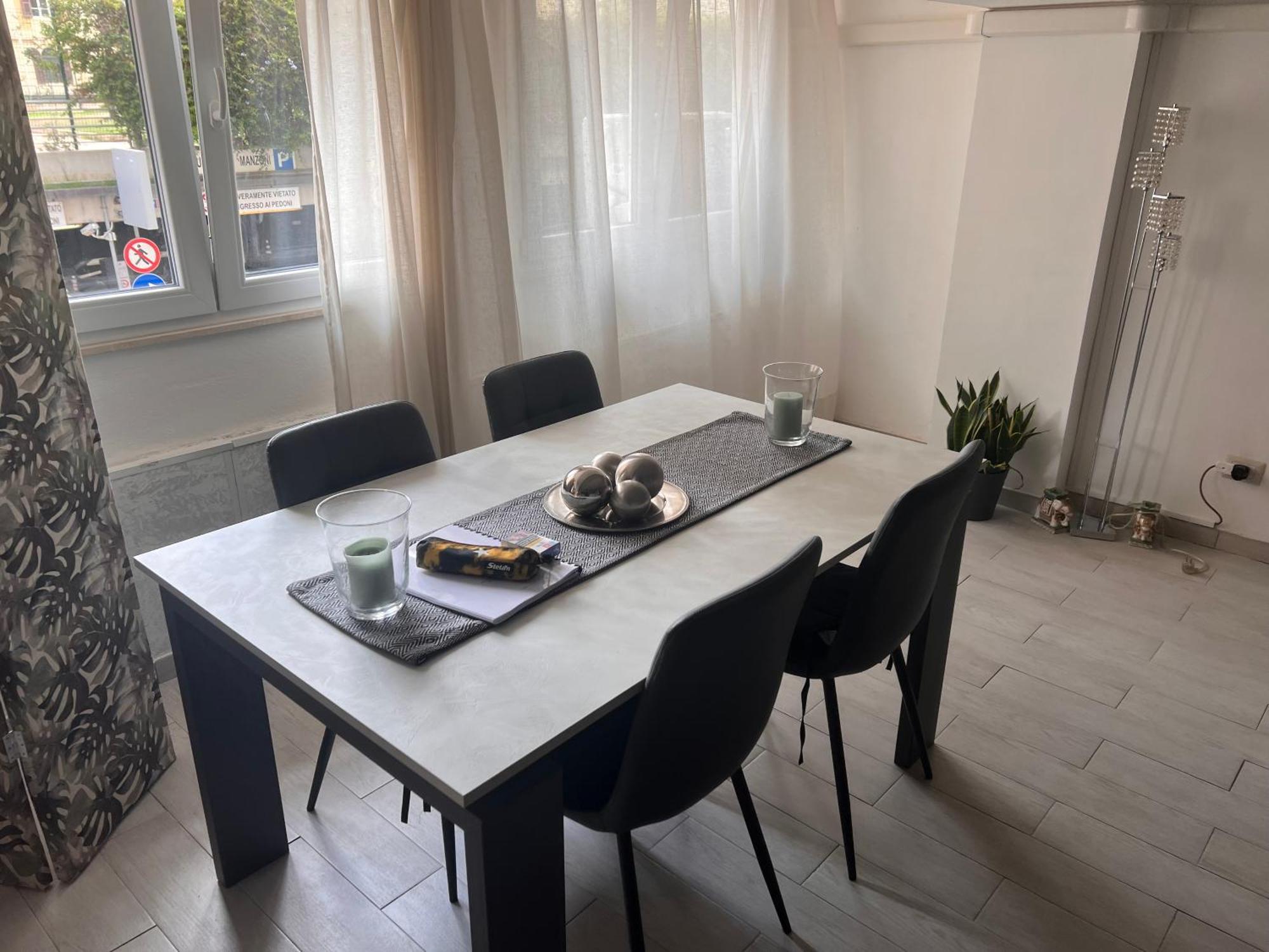 Casa Vacanze Manzoni 29 Каляри Екстериор снимка