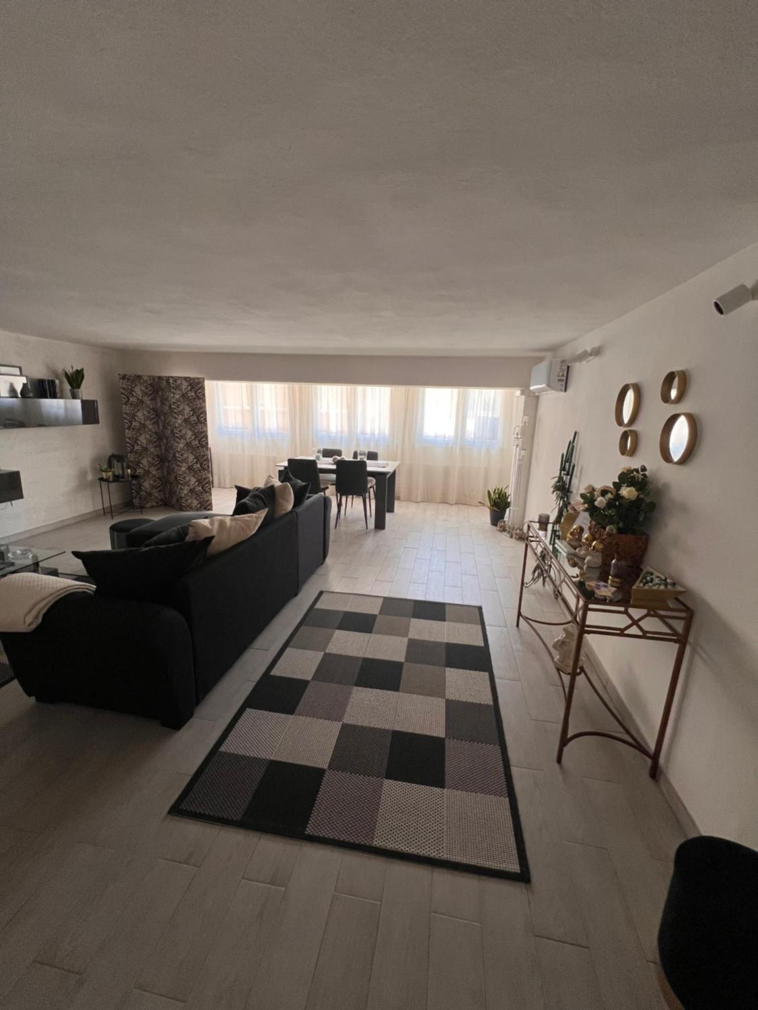 Casa Vacanze Manzoni 29 Каляри Екстериор снимка