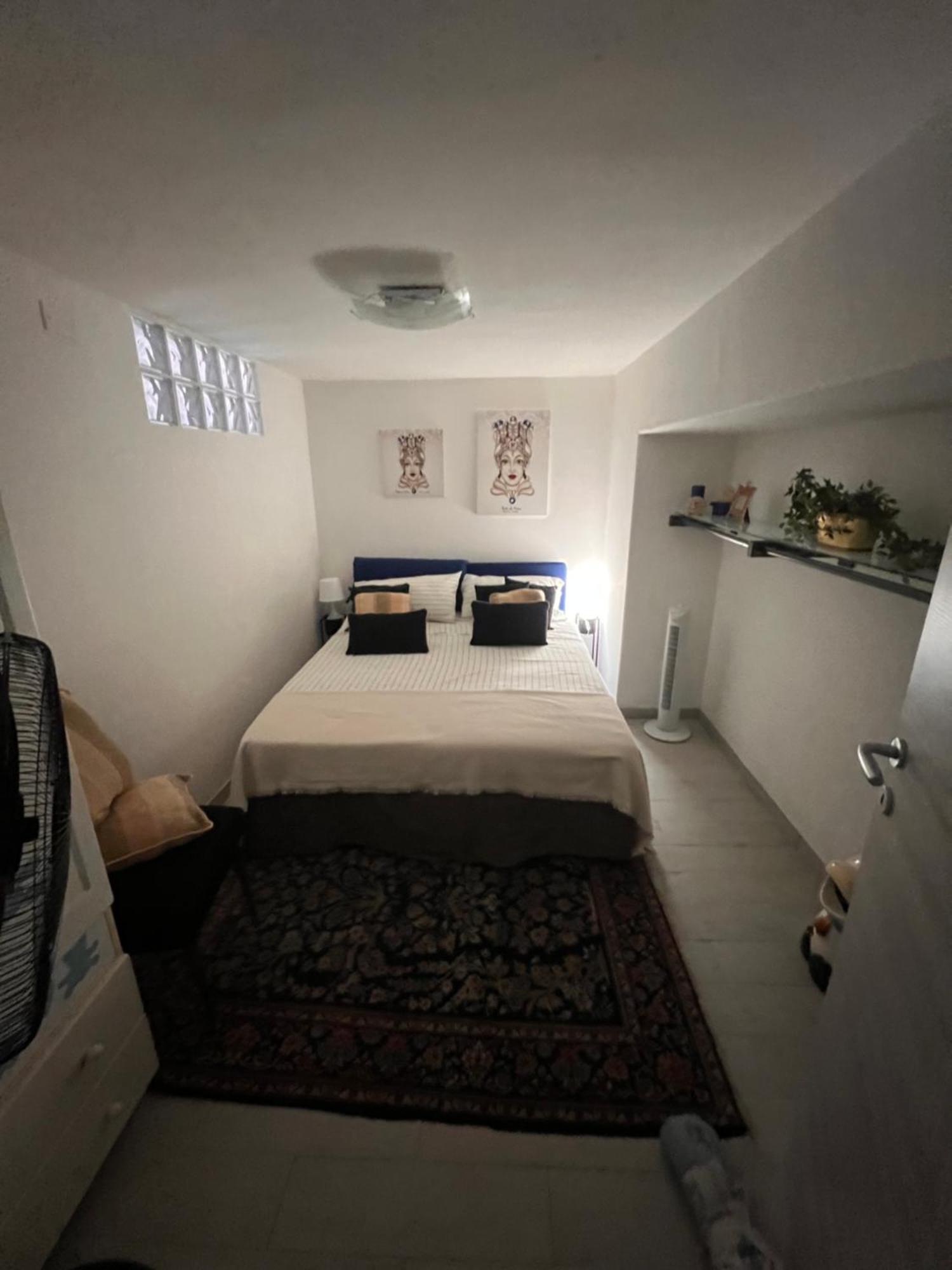 Casa Vacanze Manzoni 29 Каляри Екстериор снимка
